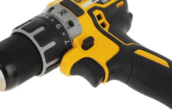 Дрель-шуруповерт DeWalt DCD791D2-QW 460Вт аккум. патрон:быстрозажимной (кейс в комплекте)