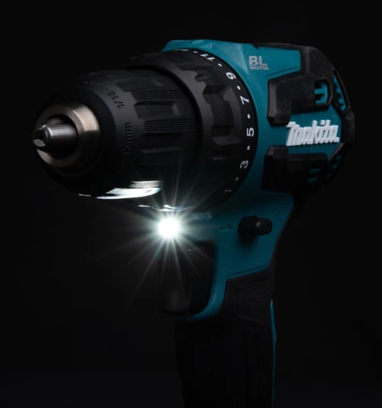 Дрель-шуруповерт Makita DDF490SFJ аккум. патрон:быстрозажимной (кейс в комплекте)