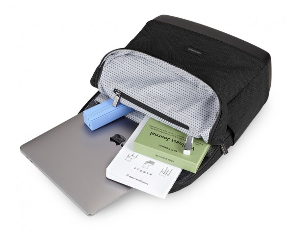 РюкзакДА Moleskine THE BACKPACK CANVAS (ET98CCBKBK) 32x41x13см канвас черный