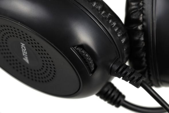 Наушники с микрофоном A4Tech HU-30 черный 2м накладные USB оголовье