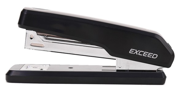 Степлер Deli E0300BLACK Exceed 24/6 26/6 (25листов) черный 100скоб металл/пластик коробка