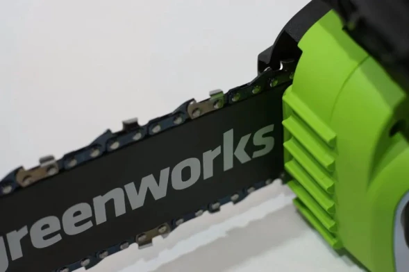 Цепная пила Greenworks G24CS25 аккум. 600Вт 0.8л.с. дл.шины:10&amp;quot; (25cm) 1аккум. 8Ач ЗУ (2007707UH)