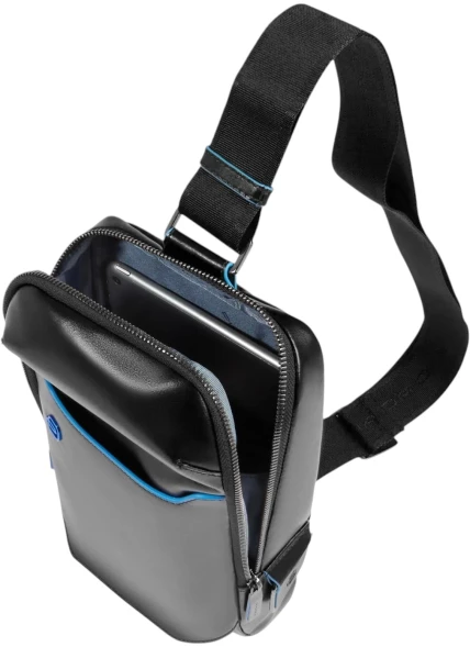 Рюкзак слинг мужской Piquadro Blue Square CA6898B2/N черный натур.кожа