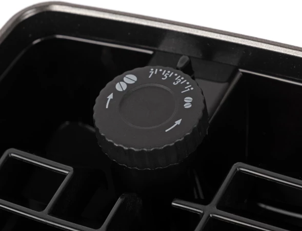 Кофемашина Delonghi Magnifica Smart ECAM250.33.TB 1450Вт черный/серебристый