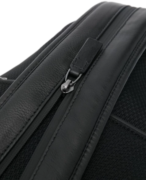 Рюкзак слинг мужской Piquadro Urban CA6540UB00/N черный натур.кожа