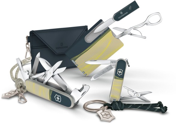 Швейцарская карта Victorinox Swiss Card Classic New York Style (0.7100.E223) зеленый коробка подарочная