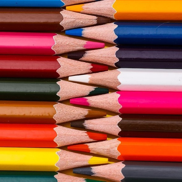 Карандаши цв. Deli EC00817 Super Wings шестигран. тополь 18цв. туба пл.