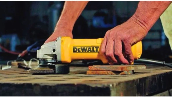 Углошлифовальная машина DeWalt DWE4217-QS 1200Вт 11000об/мин рез.шпин.:M14 d=125мм
