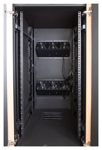 Шкаф коммутационный Lanmaster Soundproof (LAN-DC-CBSP-24U-WD) напольный 24U 750x1130мм пер.дв. с шумоизол. 2 бок.пан. без задн.дв. 1000кг 186кг с вентилятором
