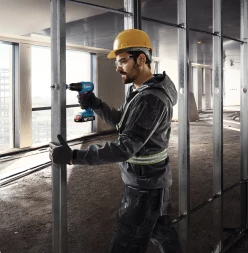 Дрель-шуруповерт Bosch GSR 185-LI аккум. патрон:быстрозажимной (кейс в комплекте) (06019K3000)