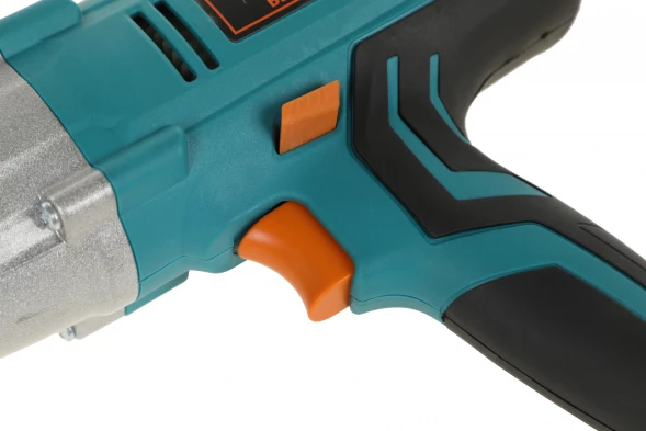 Гайковерт Bort BSR-550 550Вт патрон:квад.1/2&amp;quot; (кейс в комплекте) (93723880)