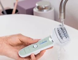 Эпилятор Panasonic ES-EY70-G520 скор.:3 насад.:4 от аккум. белый/зеленый