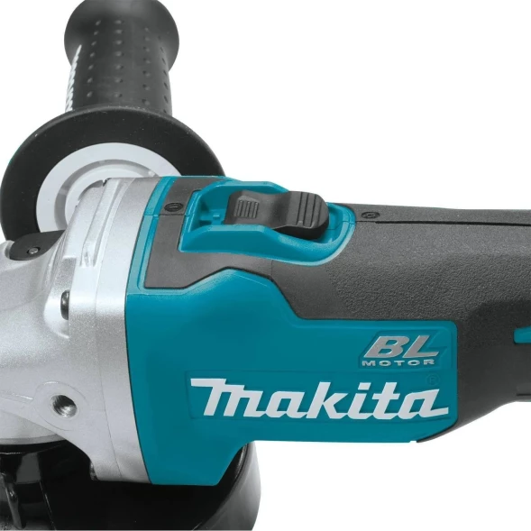 Углошлифовальная машина Makita DGA504RT 8500об/мин рез.шпин.:M14 d=125мм жестк.кейс