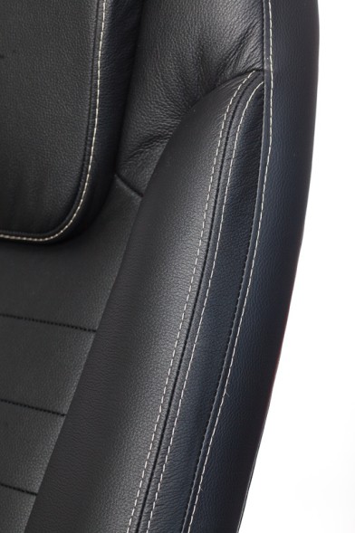 Кресло руководителя Бюрократ T-9923WALNUT черный кожа крестов. металл/дерево