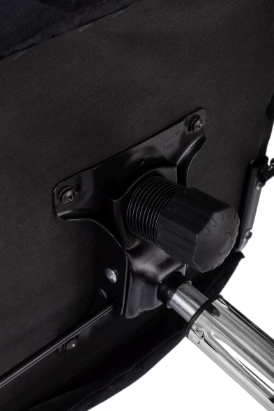 Кресло руководителя Бюрократ CH-610SL черный Light-20 крестов. металл хром