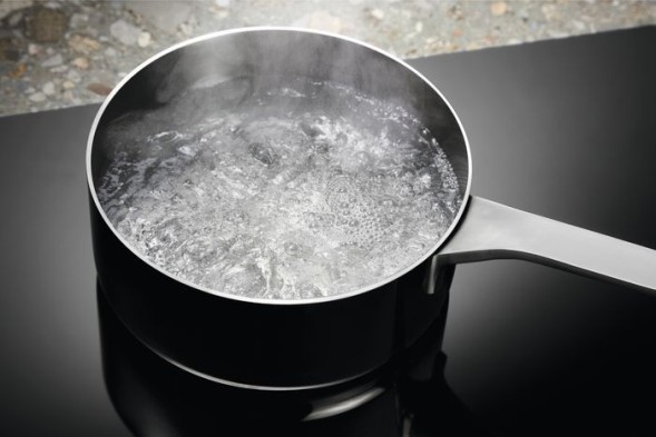 Индукционная варочная поверхность Electrolux EIB60420CK черный