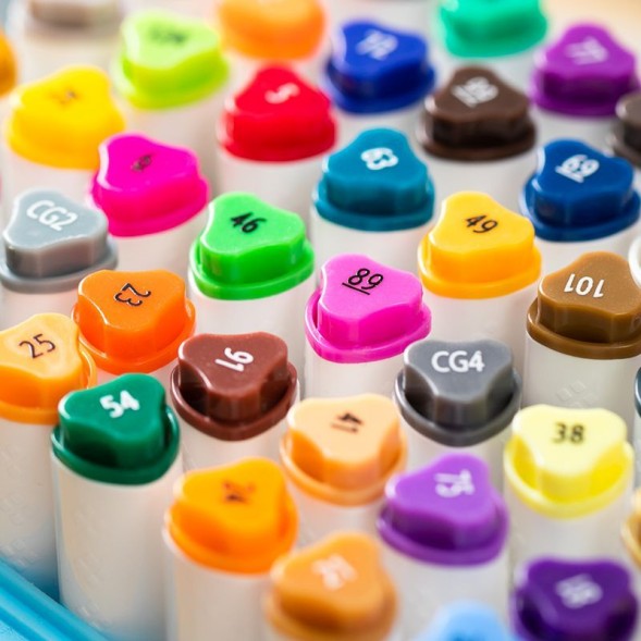 Набор маркеров для скетчинга Deli EC187-12 ColoRun 11мм 150мм трехгр. двойной пиш. наконечник 1-5мм 12цв. ассорти пластиковая коробка (12шт.)