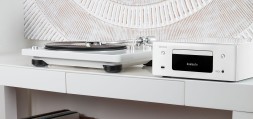 Проигрыватель винила Denon DP-400 частично автоматический белый