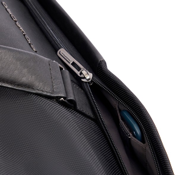 Сумка дорожная Piquadro Brief2 PA6147BR2/N черная нейлон/натур.кожа