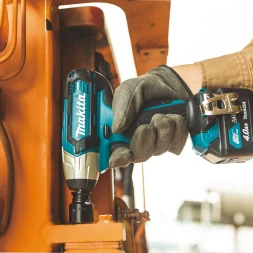 Гайковерт Makita TW140DWAE аккум. патрон:квад.3/8&amp;quot; (кейс в комплекте)