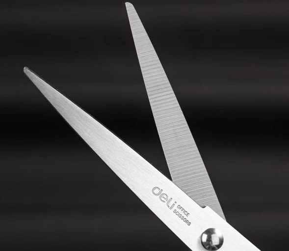 Ножницы Deli EM600 офисные 170мм ручки пластиковые сталь ассорти чехол с европод.