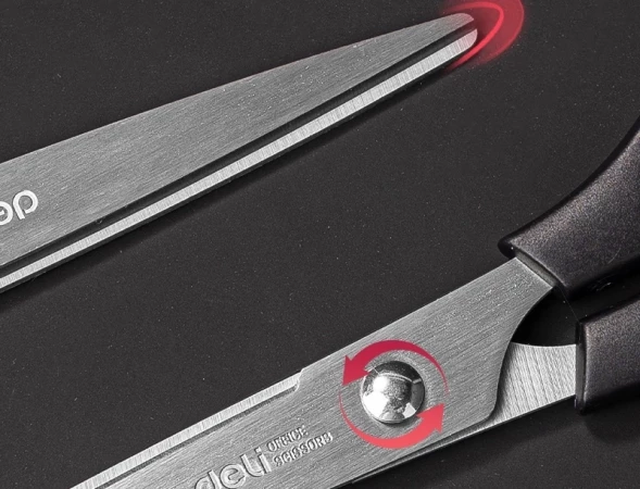 Ножницы Deli EM600 офисные 170мм ручки пластиковые сталь ассорти чехол с европод.