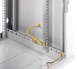 Шкаф коммутационный ЦМО ШРН-ЭКОНОМ (ШРН-Э-18.650) настенный 18U 600x650мм пер.дв.стекл 65кг серый 600мм 31.8кг 180град. 930мм