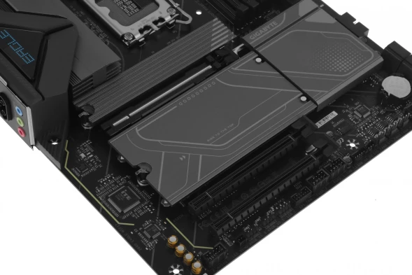 Материнская плата Gigabyte Z890 EAGLE WIFI7 Soc-1851 Intel Z890 4xDDR5 ATX AC`97 8ch(7.1) 2.5Gg RAID+DP