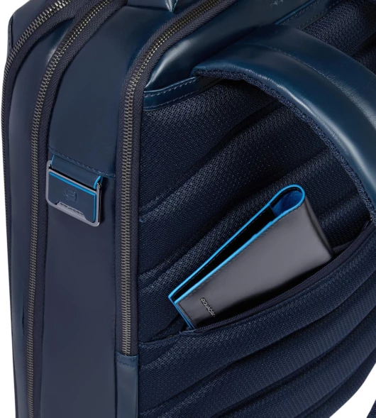 Рюкзак мужской Piquadro Blue Square CA6817B2/BLU2 синий натур.кожа