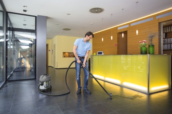 Строительный пылесос Karcher Me Classic NT 20/1 1500Вт (уборка: сухая/влажная/сбор воды) серый