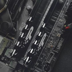 Память DDR4 2x32GB 3200MHz Patriot PSP464G3200KH1 Signature Premium RTL PC4-25600 CL22 DIMM 288-pin 1.2В kit с радиатором Ret