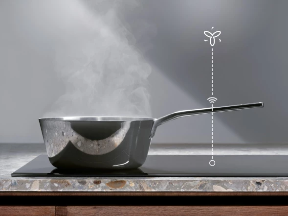 Индукционная варочная поверхность Electrolux LIT60336C черный