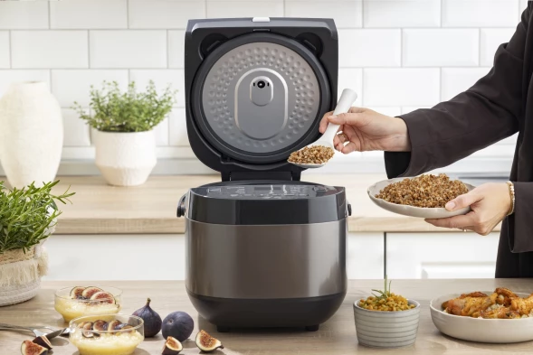 Мультиварка Gorenje MC5BR 5л 760Вт черный