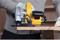 Циркулярная пила (дисковая) DeWalt DWE560-QS 1350Вт (ручная) D диска.:184мм