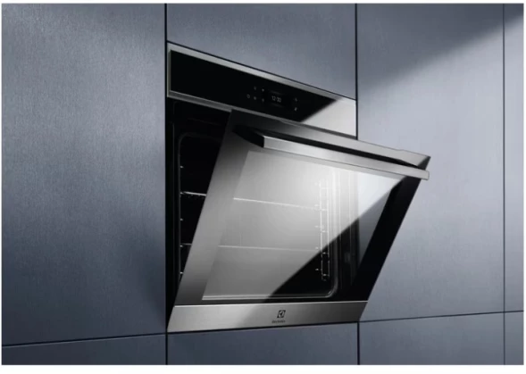 Духовой шкаф Электрический Electrolux EOE8P39WX черный/нержавеющая сталь