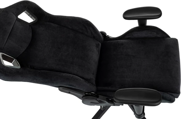 Кресло игровое Zombie Ghost Fabric черный Light-20 с подголов. крестов. пластик