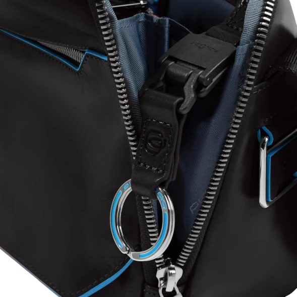 Сумка кросс-боди мужская Piquadro Blue Square CA6900B2/N черная натур.кожа