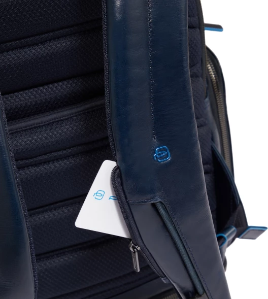 Рюкзак мужской Piquadro Blue Square CA6592B2BM/BLU2 темно-синий натур.кожа