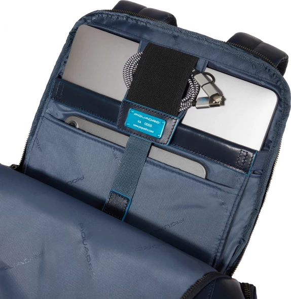 Рюкзак мужской Piquadro Blue Square CA6592B2BM/BLU2 темно-синий натур.кожа