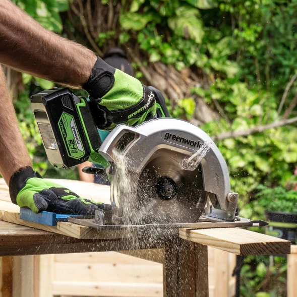 Циркулярная пила (дисковая) Greenworks GD24CS (ручная) D диска.:185мм (1500907CUB)
