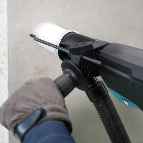 Перфоратор Makita HR2670 патрон:SDS-plus уд.:3Дж 800Вт (кейс в комплекте)
