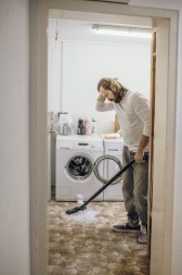 Строительный пылесос Karcher WD 5 S V-25/5/22 1100Вт (уборка: сухая/сбор воды) желтый