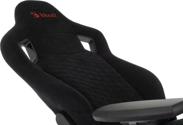 Кресло игровое A4Tech Bloody GC-775 с подголов. крестов. пластик черный