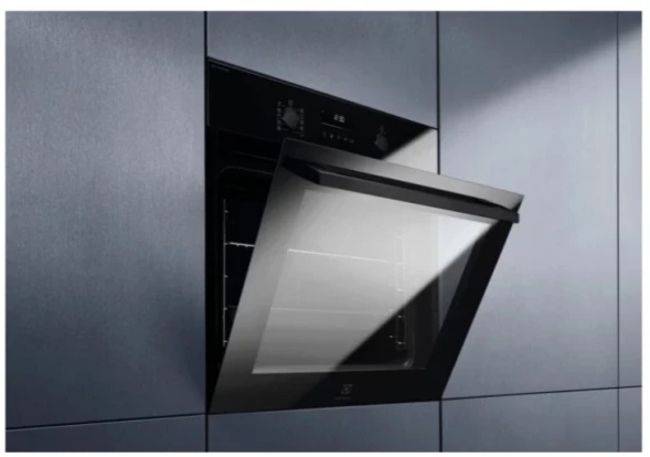 Духовой шкаф Электрический Electrolux EOD6F77WZ черный