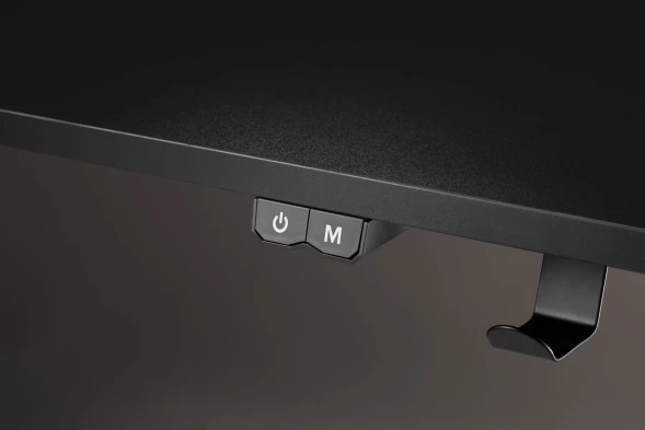 Стол игровой Cactus CS-GMD-BK-RGB столешница МДФ черный каркас черный 136x60x75см