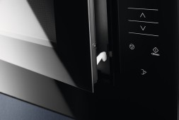 Микроволновая печь Electrolux KMFE264TEX 26л. 900Вт черный/нержавеющая сталь (встраиваемая)