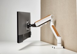 Кронштейн для мониторов Ultramounts UM732W белый/коричневый 17&amp;quot;-32&amp;quot; макс.8кг крепление к столешнице поворот и наклон