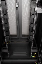 Шкаф серверный Lanmaster Business (TWT-CBB-47U-8X12-P1) напольный 47U 800x1200мм пер.дв.перфор. задн.дв.перфор.2-хст. 2 бок.пан. 800кг черный 1126мм 142.2кг 2277мм IP20 сталь