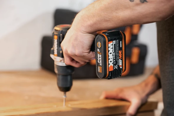 Дрель-шуруповерт Worx WX352 аккум. патрон:быстрозажимной (кейс в комплекте)