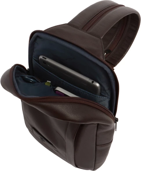 Рюкзак слинг мужской Piquadro Russel CA6764W137/TM темно-коричневый натур.кожа
